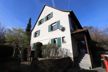 Munzingen: Flexibles Wohndomizil als Zwei- mit Option zum Dreifamilienhaus, 79112 Munzingen, Zweifamilienhaus