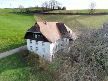 Reizvolles Hofensemble für Selbstversorger, Mehrgenerationenwohnen oder kreative Projekte in Horben, 79289 Horben, Bauernhaus