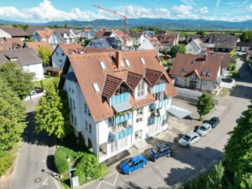 Eigenheim in Munzingen: Charmante 3-Zi.-Whg, 79112 Freiburg im Breisgau / Munzingen, Etagenwohnung