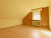 Sanierungsbedürftiges Einfamilienhaus mit Potenzial - Schlafzimmer DG