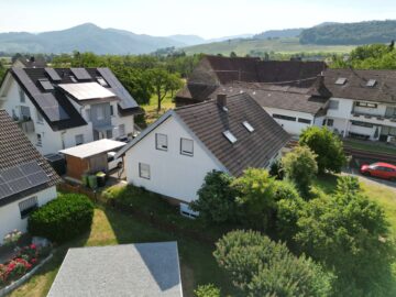 Sanierungsbedürftiges Einfamilienhaus mit Potenzial, 79219 Staufen im Breisgau, Einfamilienhaus