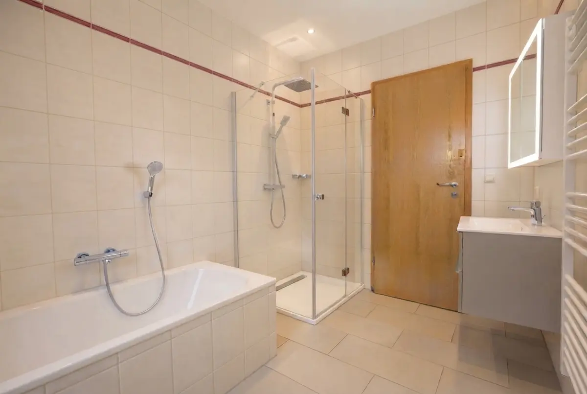 Badezimmer - (KI generiert)