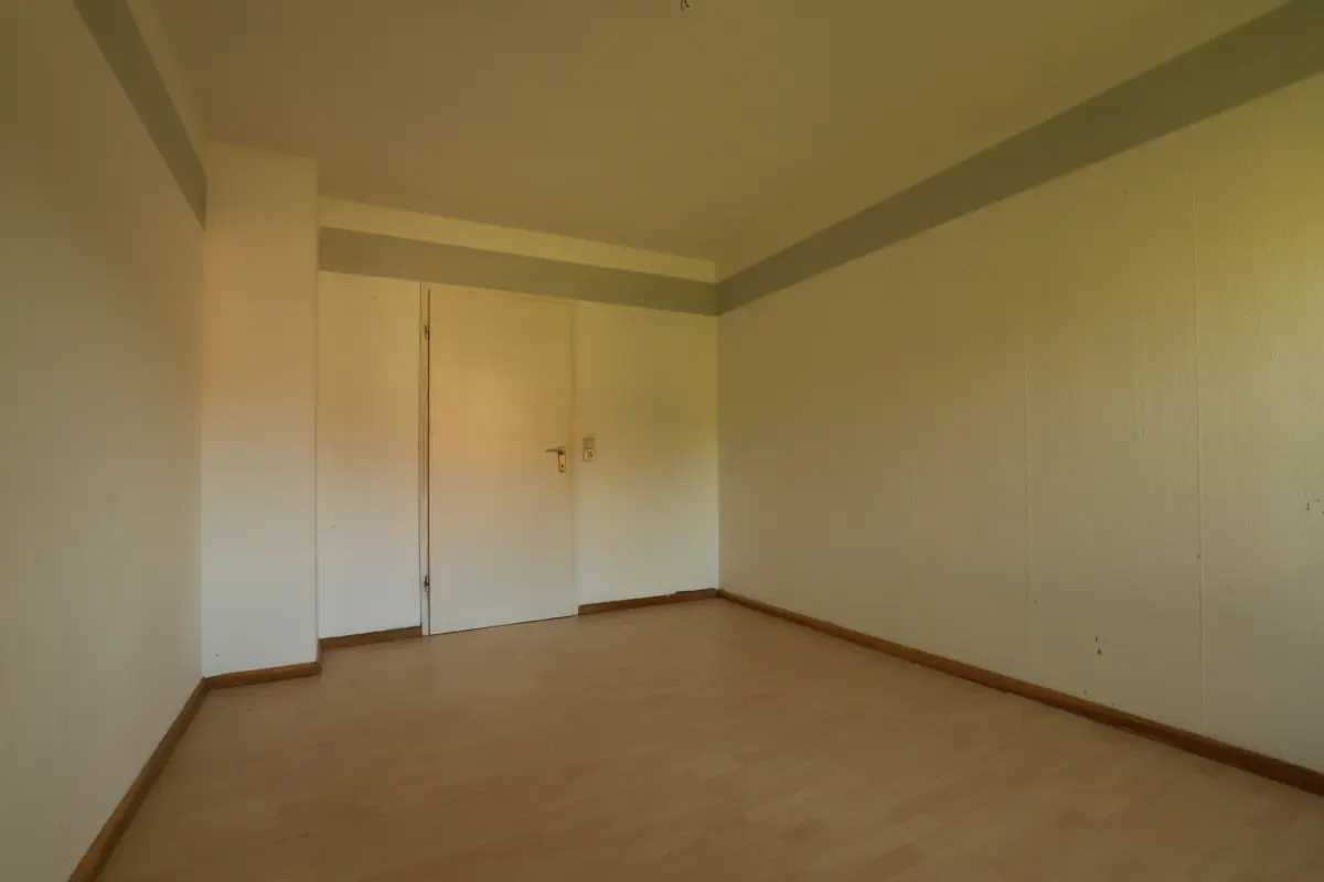 Büro EG